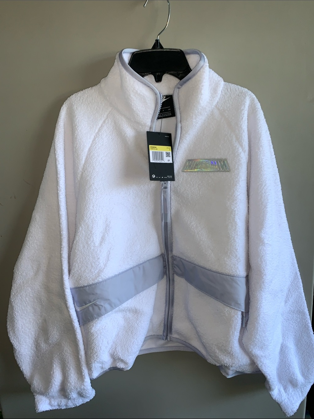 NWT Women’s Nike White Sherpa Jacket with Light Gray Trim and Reflective Logo